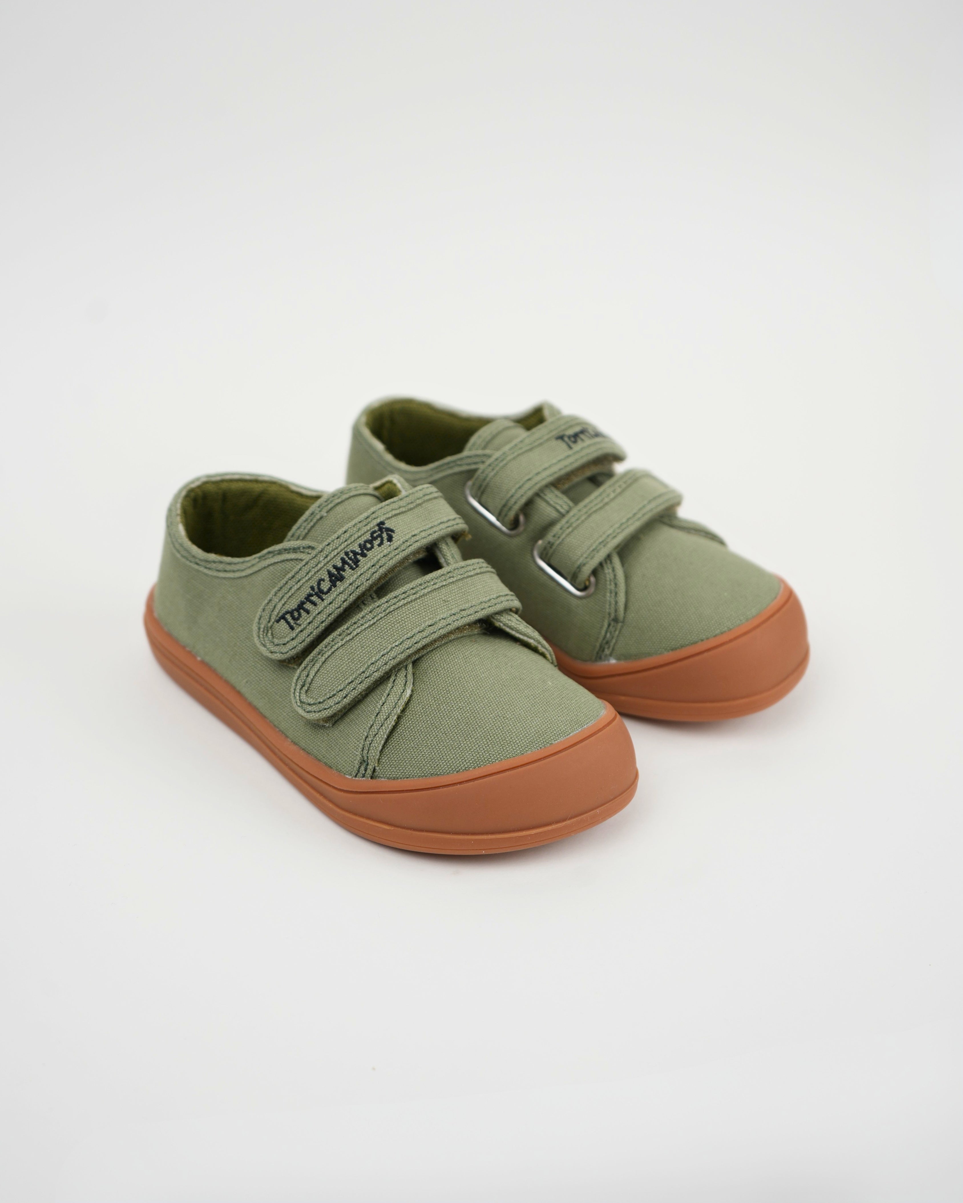 CANVA KIDS OLIVA